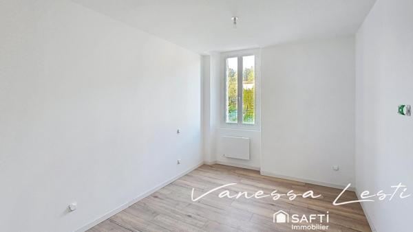 MAGNIFIQUE T4 REFAIT A NEUF + PLACE DE PARKING