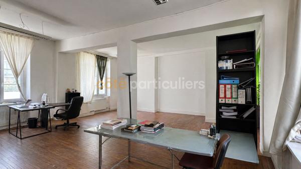 Vente Appartement80 m² - 2 Pièces - PARIS (75011)