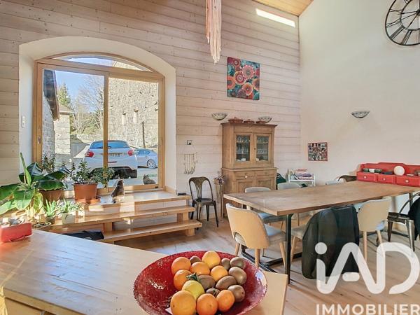 Maison à vendre 8 pièces 194 m² Riotord