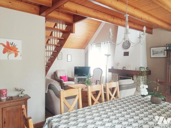 Maison en pierre avec hangar + dépendances