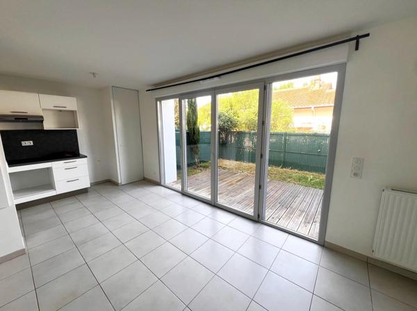 Vente                                                      Maison
                        
                     3 pièces                      62 m2                     à Cenon
