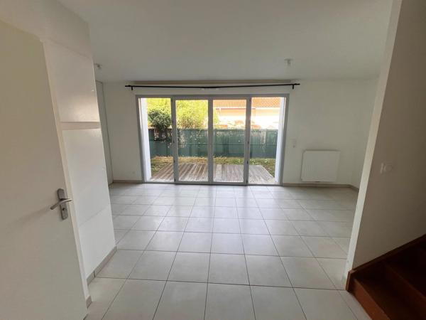 Vente                                                      Maison
                        
                     3 pièces                      62 m2                     à Cenon