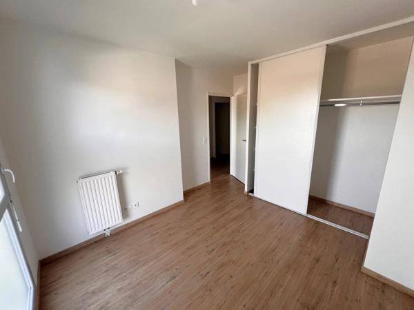 Vente                                                      Maison
                        
                     3 pièces                      62 m2                     à Cenon