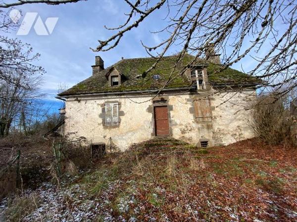 A vendre à Ally (CANTAL),un ensemble immobilier composé de deux maisons mitoyennes.

Pour la ...