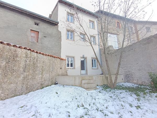 Maison de village rénovée avec jardin