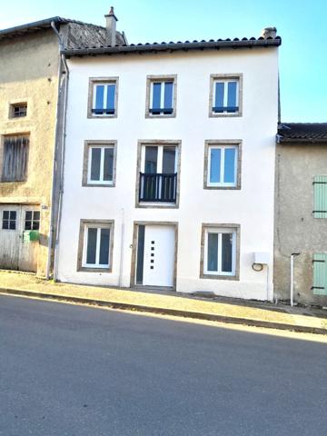 Maison de village rénovée avec jardin