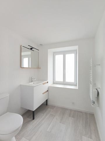 Maison de village rénovée avec jardin