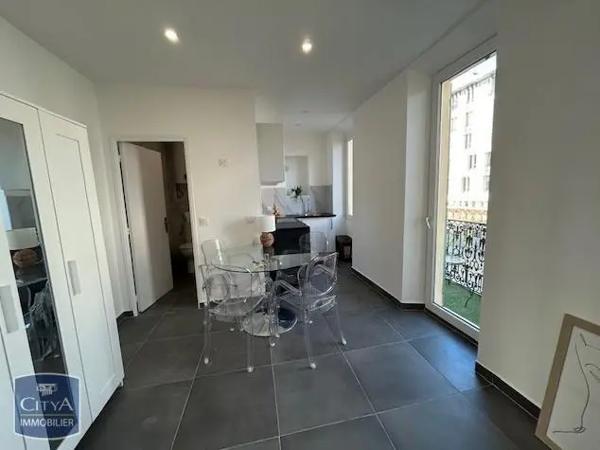 Appartement à louer 1 pièce 18.01m²
