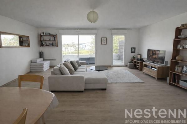 Appartement deux chambres, terrasse, parking