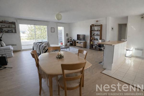 Appartement deux chambres, terrasse, parking