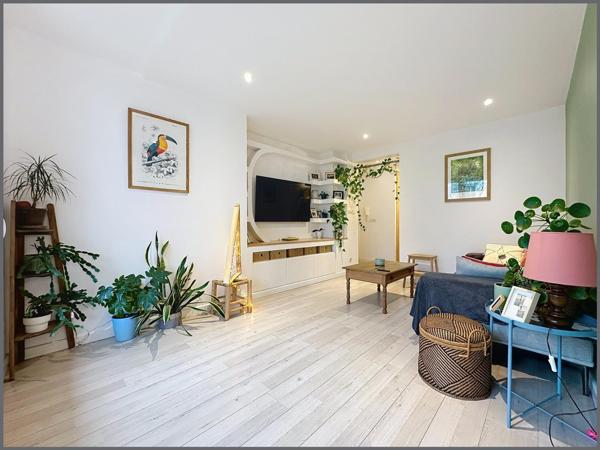 Grand appartement T3 entièrement rénové !