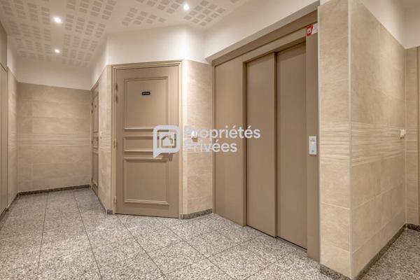 IDEAL INVESTISSEMENT BON RENDEMENT LOCATIF 6% DEUX PIÈCES 43,56 m² AU PIED DU RER E  IMMEUBLE RÉCENT  FORT POTENTIEL Villemomble - Avenue du Rancy