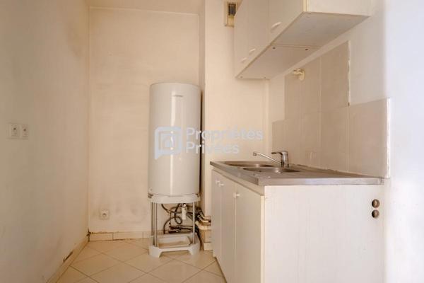 IDEAL INVESTISSEMENT BON RENDEMENT LOCATIF 6% DEUX PIÈCES 43,56 m² AU PIED DU RER E  IMMEUBLE RÉCENT  FORT POTENTIEL Villemomble - Avenue du Rancy