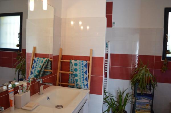 Maison récente sur LE BUGUE (24)