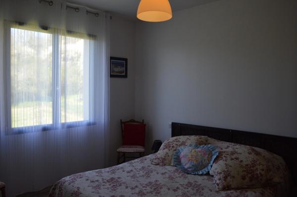 Maison récente sur LE BUGUE (24)