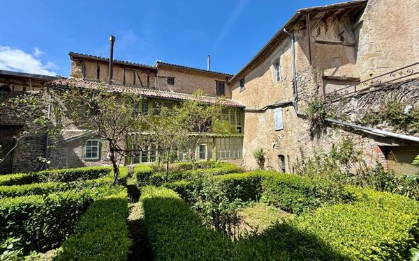 Maison à vendre    5 pièces •  Lautrec