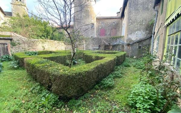 Maison à vendre    5 pièces •  Lautrec