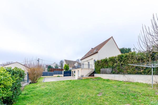 LA DISCRETE : Maison familiale de 120 m² avec vue Paris et Tour Eiffel