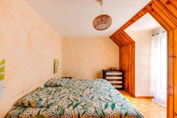 LA DISCRETE : Maison familiale de 120 m² avec vue Paris et Tour Eiffel