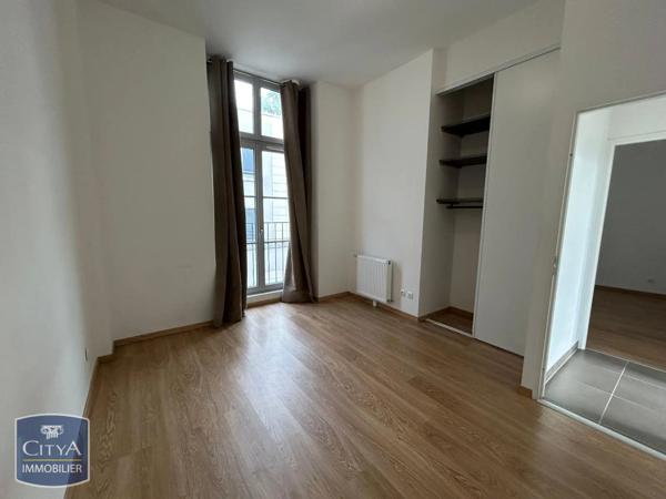 Appartement à louer 3 pièces 73m² Orléans (45000)