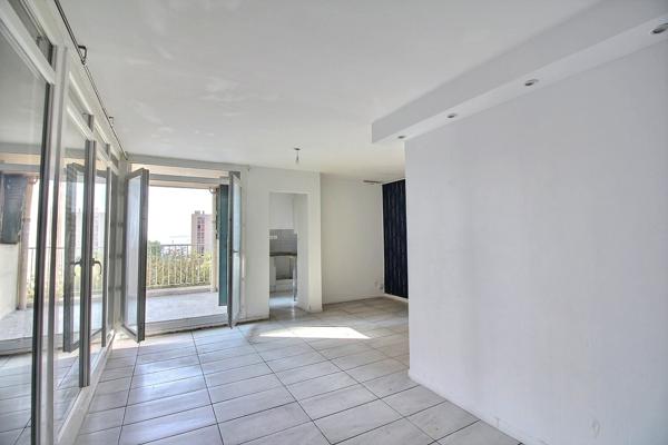 Marseille (13015) LA CALADE T3 BALCON VUE MER