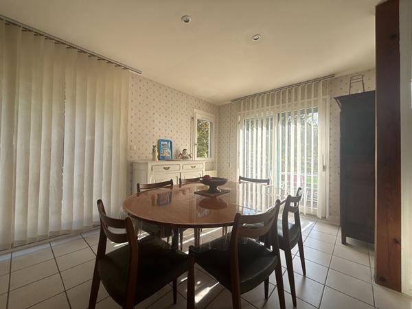 Maison Laval 6 pièce(s) 141.65 m2