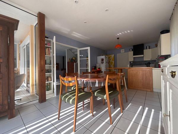 Maison Laval 6 pièce(s) 141.65 m2