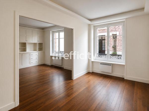 Appartement
         3 pièces
        - 54 m² 510 000 € *