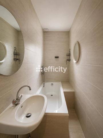 Appartement
         3 pièces
        - 54 m² 510 000 € *