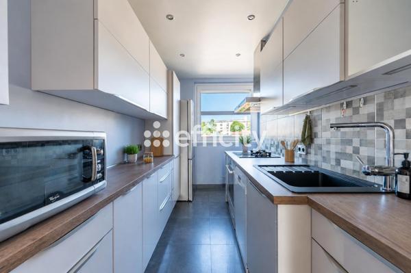 Appartement
         3 pièces
        - 61 m² Exclusivité 368 000 € *