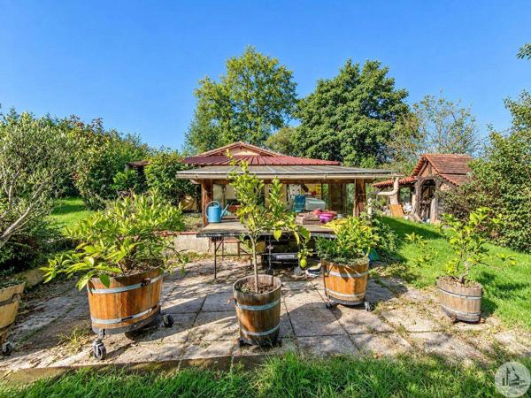 Propriété en pierre de caractère