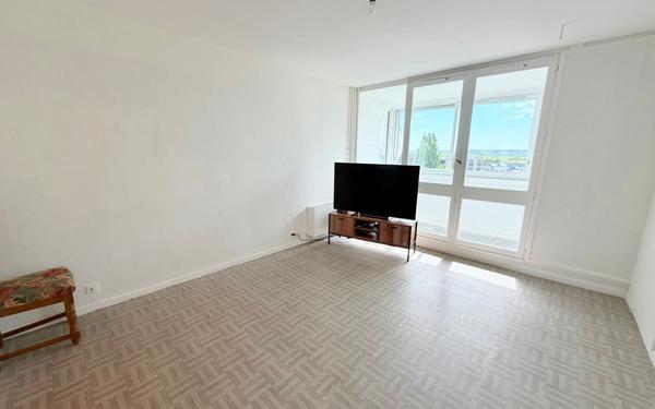 Appartement à vendre    2 pièces • 53 m2 Sevran