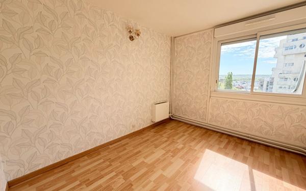Appartement à vendre    2 pièces • 53 m2 Sevran