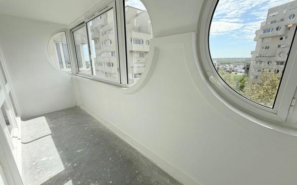 Appartement à vendre    2 pièces • 53 m2 Sevran