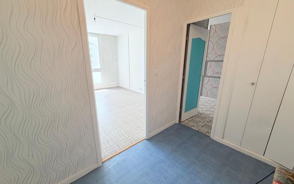 Appartement à vendre    2 pièces • 53 m2 Sevran