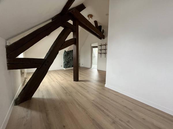 ARRAS (CENTRE-VILLE) - APPARTEMENT T2 DE 39 M² HAB. - RÉSIDENCE DE CARACTERE