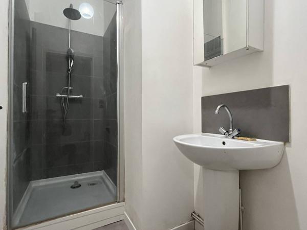 ARRAS (CENTRE-VILLE) - APPARTEMENT T2 DE 39 M² HAB. - RÉSIDENCE DE CARACTERE