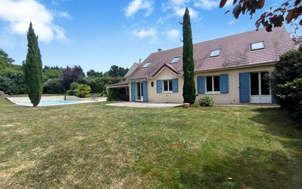 Maison à vendre    6 pièces •  Étiolles