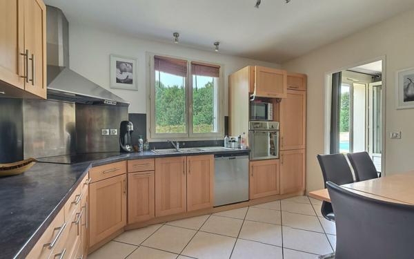 Maison à vendre    6 pièces •  Étiolles