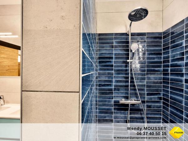 Élégante maison de 243 m² au sol, entièrement rénovée, avec sous-sol complet, aux portes de Vannes