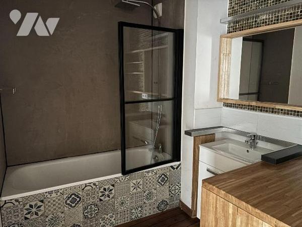 NOUVEAUTE - Etude Trente-Cinq Notaires - BRUZ

Venez découvrir ce bel appartement T4 (82,97m²...
