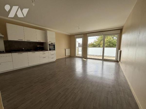 NOUVEAUTE - Etude Trente-Cinq Notaires - BRUZ

Venez découvrir ce bel appartement T4 (82,97m²...