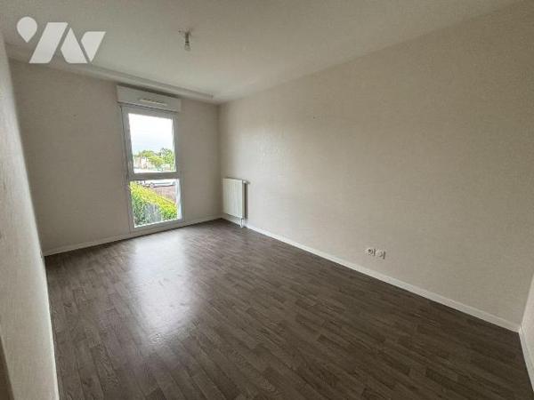 NOUVEAUTE - Etude Trente-Cinq Notaires - BRUZ

Venez découvrir ce bel appartement T4 (82,97m²...