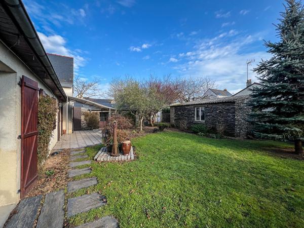 Maison Les Ponts De Ce 9 pièce(s) 186 m2