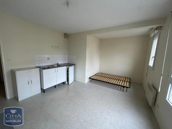 Appartement à louer 1 pièce 24.18m² Laval (53000)