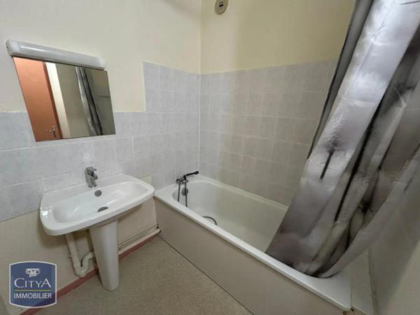 Appartement à louer 1 pièce 24.18m² Laval (53000)