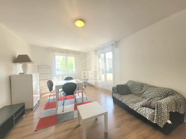 LOCATION MEUBLEE - PAU TOURASSE - T2 de 52 m² avec balcon