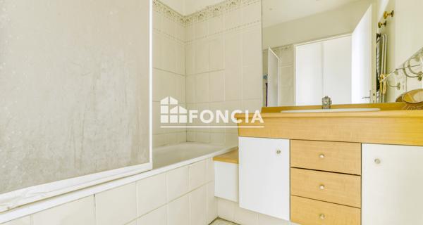 À vendre Appartement 4 pièces 83.2 m² - Issy-les-moulineaux 92130