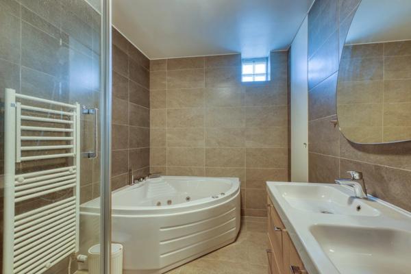 Vente Maison 7 pièces 143 m2 à Colombes