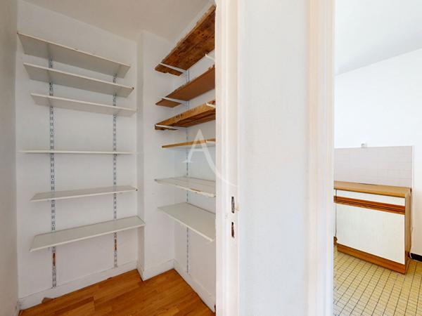 ROSNY-SOUS-BOIS, Appartement DERNIER ÉTAGE, 3 pièces, 66,30m2, CAVE & PARKING